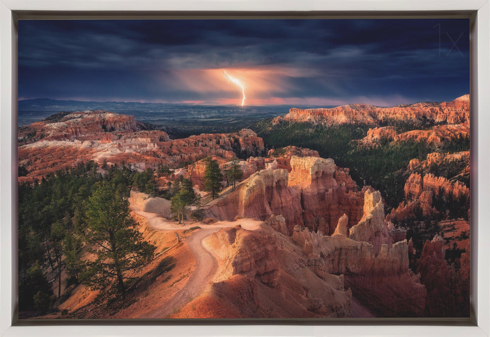 Lightning over Bryce Canyon-1