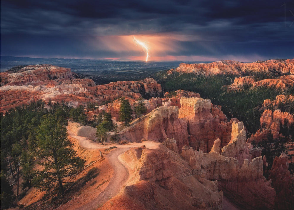 Lightning over Bryce Canyon-3
